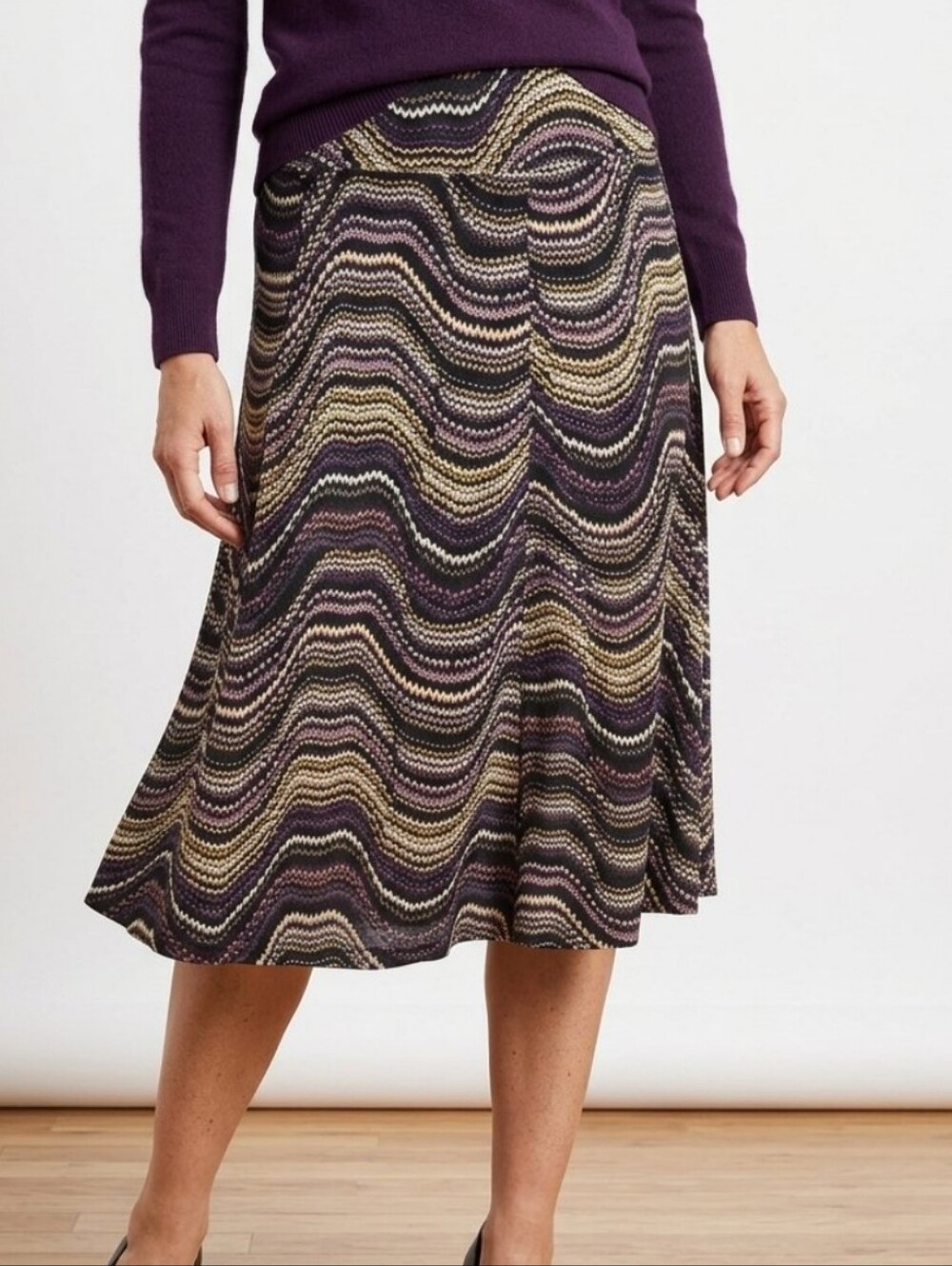 Larry Levine Lifestyle Attitude Wavy Chevron Flowy Midi Skirt